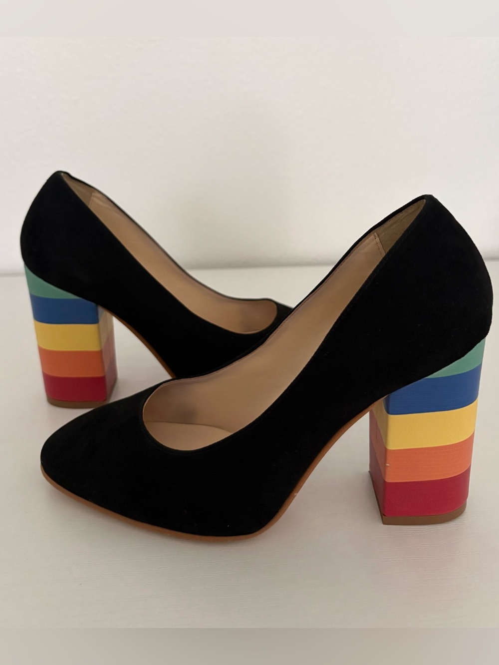 United Colors Of Benetton Black Suede Pumps with Multicolor Block Heel - Picture 5 of 15
